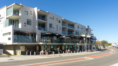 Mullaloo Beach Hotels & Apartments - Accommodation Great Ocean Road 5