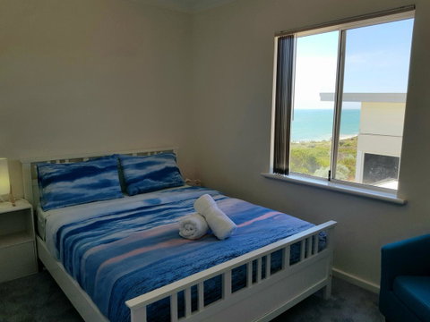 Caravel Beach House Mandurah - Accommodation Great Ocean Road 3