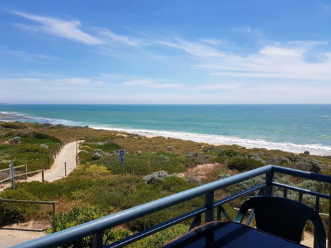Caravel Beach House Mandurah - Accommodation Great Ocean Road 8