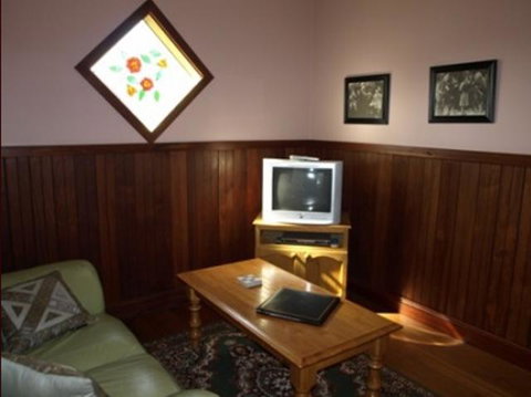Pemberton Old Picture Theatre Holiday Apartments - Accommodation Great Ocean Road 42