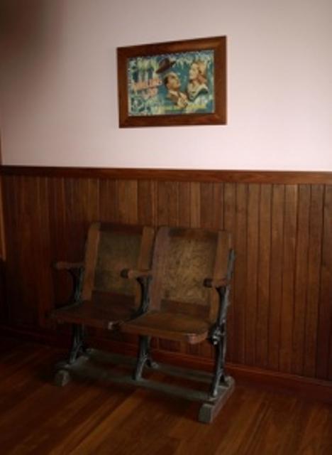 Pemberton Old Picture Theatre Holiday Apartments - Accommodation Great Ocean Road 38