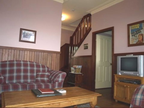 Pemberton Old Picture Theatre Holiday Apartments - Accommodation Great Ocean Road 6