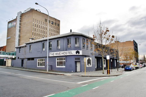 The Hive Hostel - Traveler Friendly, Passport Only - Accommodation Great Ocean Road 38