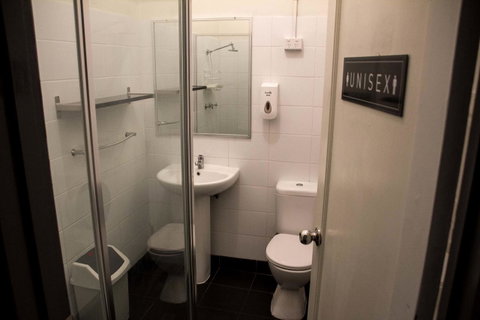 Shiralee Hostel -note - Valid Passport Required To Check In - Accommodation Great Ocean Road 15