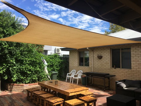 Shiralee Hostel -note - Valid Passport Required To Check In - Accommodation Great Ocean Road 1