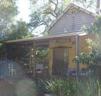 Black Cockatoo Lodge