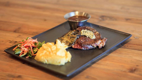 Beadon Bay Hotel - Accommodation Great Ocean Road 1