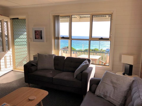 BINALONG BEACH COTTAGE Beachfront At Bay Of Fires Next To Restaurant - Accommodation Great Ocean Road 12