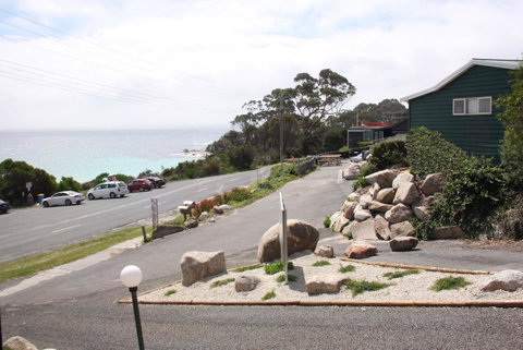 BINALONG BEACH COTTAGE Beachfront At Bay Of Fires Next To Restaurant - Accommodation Great Ocean Road 19