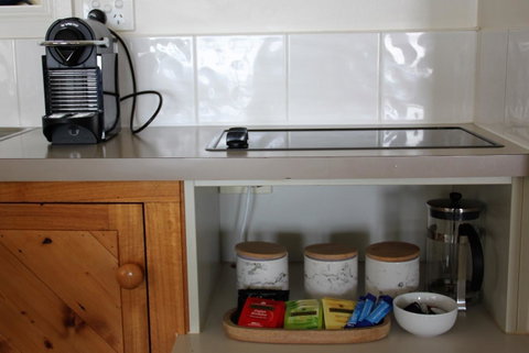 BINALONG BEACH COTTAGE Beachfront At Bay Of Fires Next To Restaurant - Accommodation Great Ocean Road 11