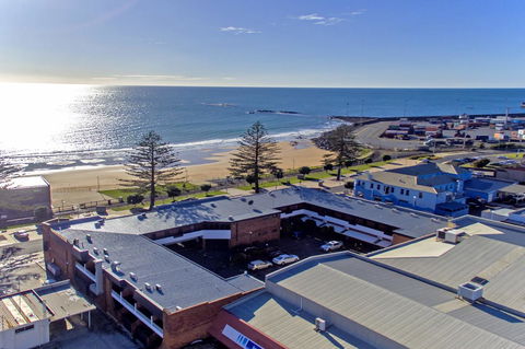 Beachfront Voyager Motor Inn - Accommodation Great Ocean Road 5