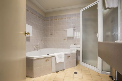 Hadley\'s Orient Hotel - Accommodation Great Ocean Road 19