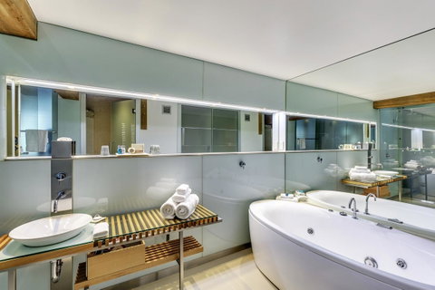 The Henry Jones Art Hotel - Accommodation Great Ocean Road 20