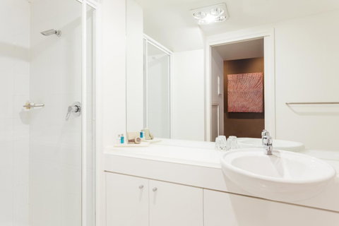The Henry Jones Art Hotel - Accommodation Great Ocean Road 36