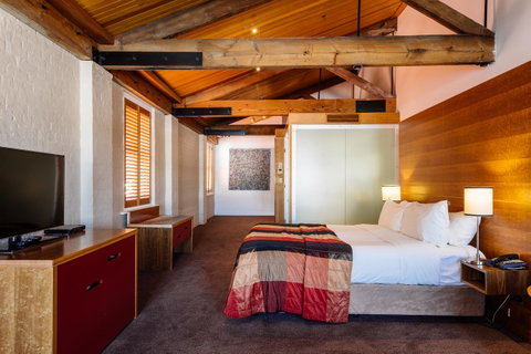 The Henry Jones Art Hotel - Accommodation Great Ocean Road 25