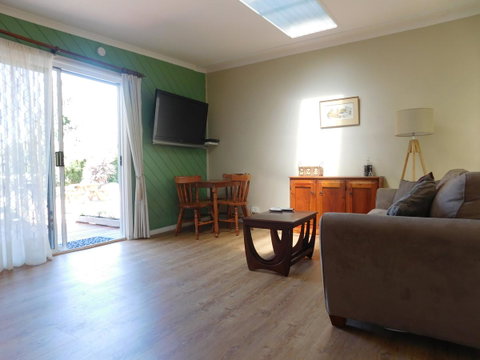 Amble\'a\'While On Tamar - Accommodation Great Ocean Road 16