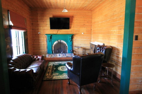 Kerrellie Cottages 2, 4 & 8 Reid Street - Accommodation Great Ocean Road 5