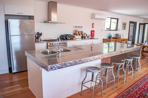 Tamar House - Accommodation Great Ocean Road 12