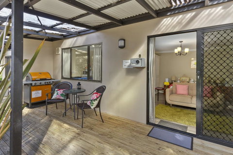 Oyster Cove Chalet - Accommodation Great Ocean Road 3
