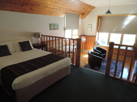 Bushman's Cafe - Accommodation Great Ocean Road 12