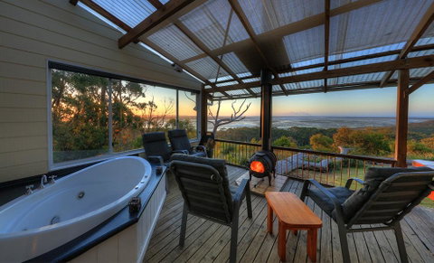 Island View Spa Cottage - Accommodation Great Ocean Road 1