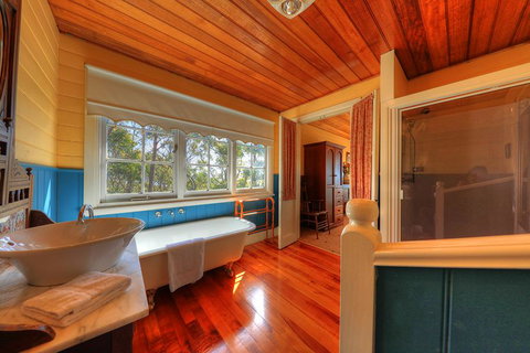 Island View Spa Cottage - Accommodation Great Ocean Road 3