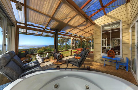 Island View Spa Cottage - Accommodation Great Ocean Road 8