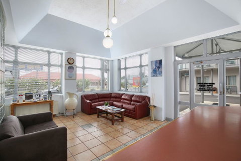New England Motor Inn - Accommodation Great Ocean Road 3