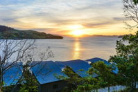 NEWLY BEAUTFULLY RENOVATED 16 The Casuarina - 3 Bedroom House With 180 Degree Ocean Views
