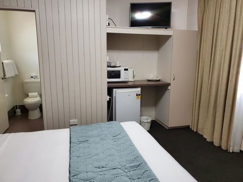O'Sheas Windsor Hotel - Accommodation Great Ocean Road 2