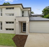 OCEAN BREEZE Family Home - Accommodation Great Ocean Road