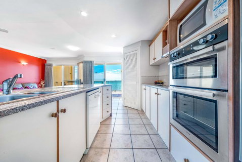 Ocean Views Galore - Airlie Beach - Accommodation Great Ocean Road 2