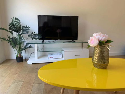 Pleasant Bedroom In Bentleigh East - Accommodation Great Ocean Road 0