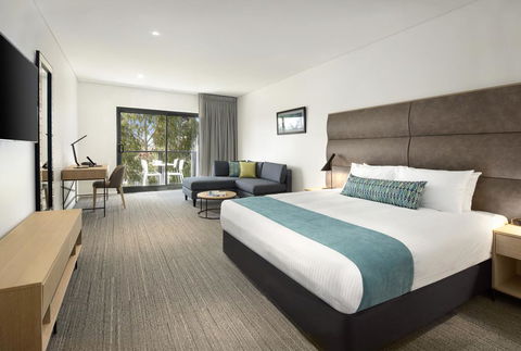 Quality Hotel Lakeside - Accommodation Great Ocean Road 2