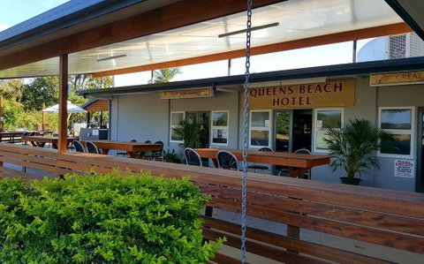 Queens Beach Hotel - Accommodation Great Ocean Road 0