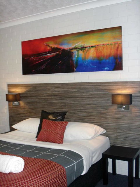 Raceview Motor Inn - Accommodation Great Ocean Road 3