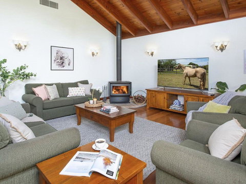 Reign Manor - Large Group Accommodation - Accommodation Great Ocean Road 2