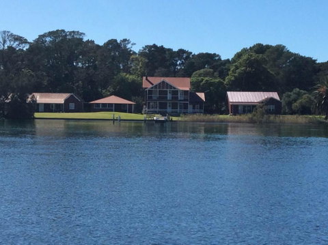 Riverfront Cottage In Booderee National Park At Christians Minde - Accommodation Great Ocean Road 3