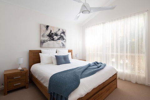 SAILS TWO - INVERLOCH - Accommodation Great Ocean Road 1