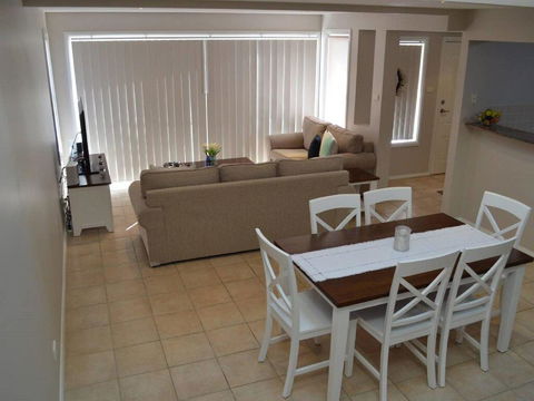 Serendib@Sandcastles Fingal Bay - Accommodation Great Ocean Road 2