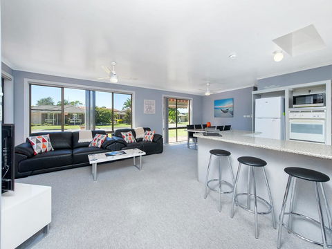 Shoreline Drive, Duplex 01,39, Little Pearl - Accommodation Great Ocean Road 0