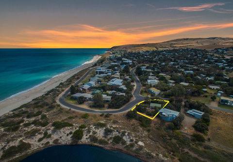Socks 'n' Sandals - 34 Riverview Drive - Accommodation Great Ocean Road 1