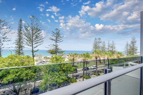 SPIN13- ESCAPE TO MOOLOOLABA - Accommodation Great Ocean Road 0