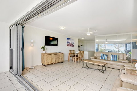 SPIN13- ESCAPE TO MOOLOOLABA - Accommodation Great Ocean Road 1