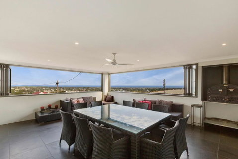 Stillwaters - Panoramic View Of Lakes Entrance - Accommodation Great Ocean Road 2