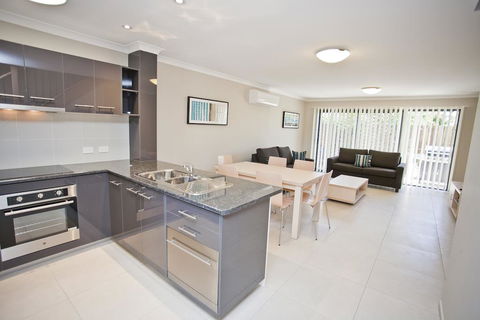 Stonewood Villas - Accommodation Great Ocean Road 0
