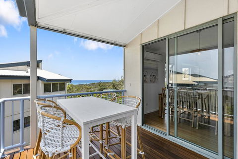 Stunning Beach Front Villa At Castaway Cove - Accommodation Great Ocean Road 0