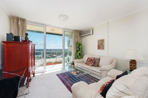 Stunning Harbour View Home! - Accommodation Great Ocean Road 0