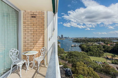 Stunning Harbour View Home! - Accommodation Great Ocean Road 1
