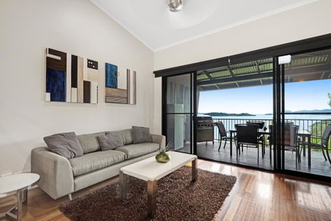 Stunning Panorama Apartments - Accommodation Great Ocean Road 2